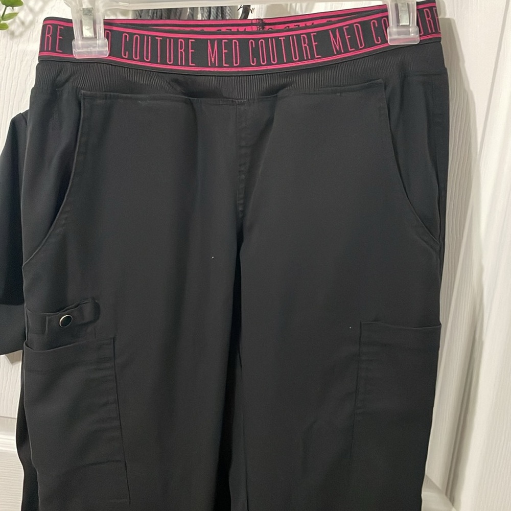 Nurse’s Scrubs - Picture 5 of 6